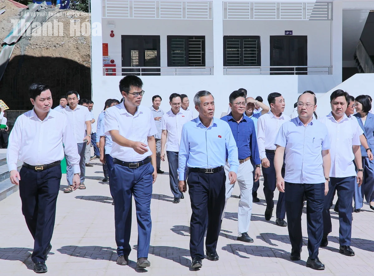 Bí thư Tỉnh ủy Lê Đức Thái kiểm tra cơ sở vật chất trường học, công tác bảo vệ an ninh biên giới tại Bát Mọt