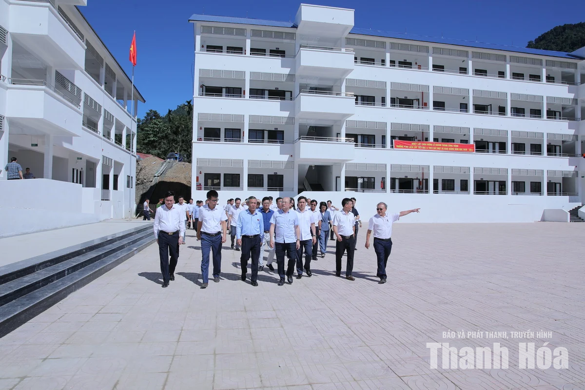 Bí thư Tỉnh ủy Lê Đức Thái kiểm tra cơ sở vật chất trường học, công tác bảo vệ an ninh biên giới tại Bát Mọt