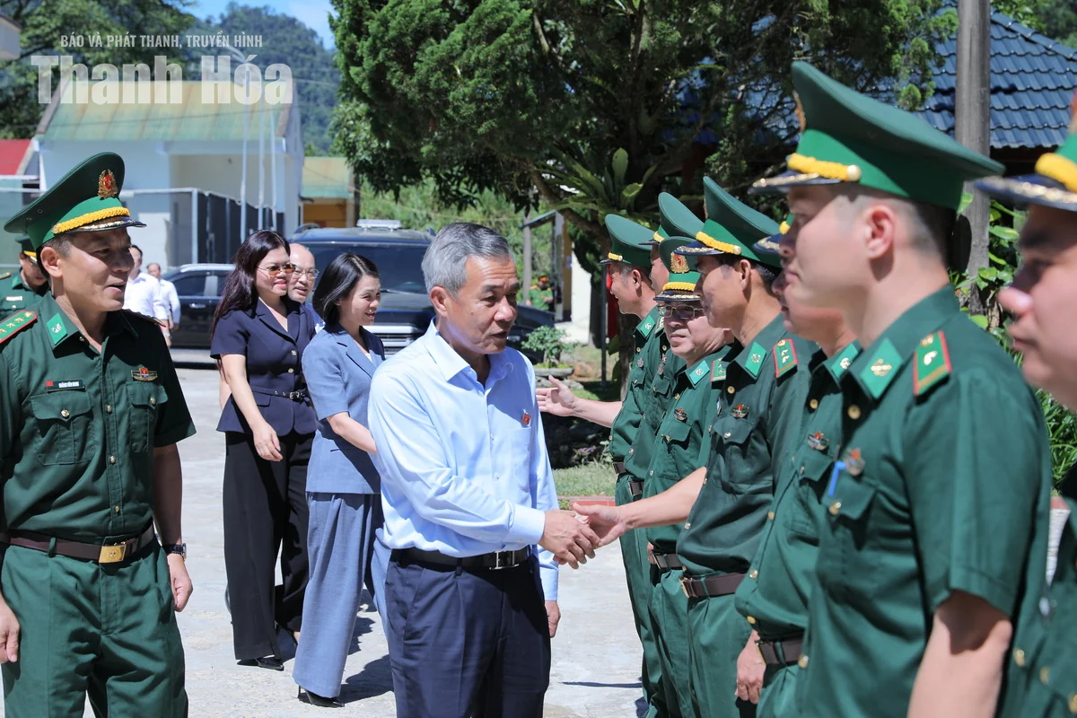 Bí thư Tỉnh ủy Lê Đức Thái kiểm tra cơ sở vật chất trường học, công tác bảo vệ an ninh biên giới tại Bát Mọt
