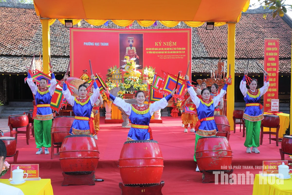Thường trực Tỉnh ủy dâng hương tại Di tích lịch sử Quốc gia Thái miếu Nhà Hậu Lê