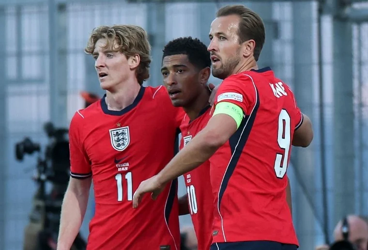 Malaysia tổn thất lực lượng nghiêm trọng trước trận gặp tuyển Việt Nam; Lewandowski phá kỷ lục của Ronaldo
