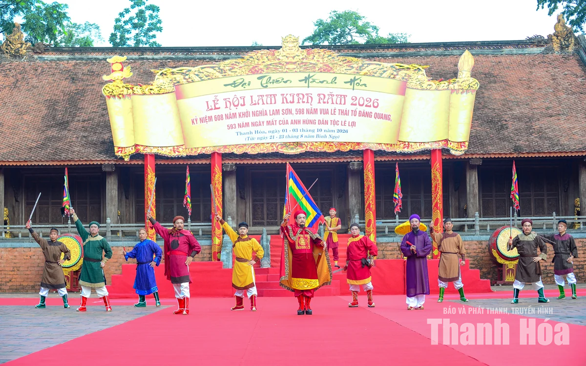 Sắc màu văn hóa dân gian giữa Lam Kinh trong ngày hội