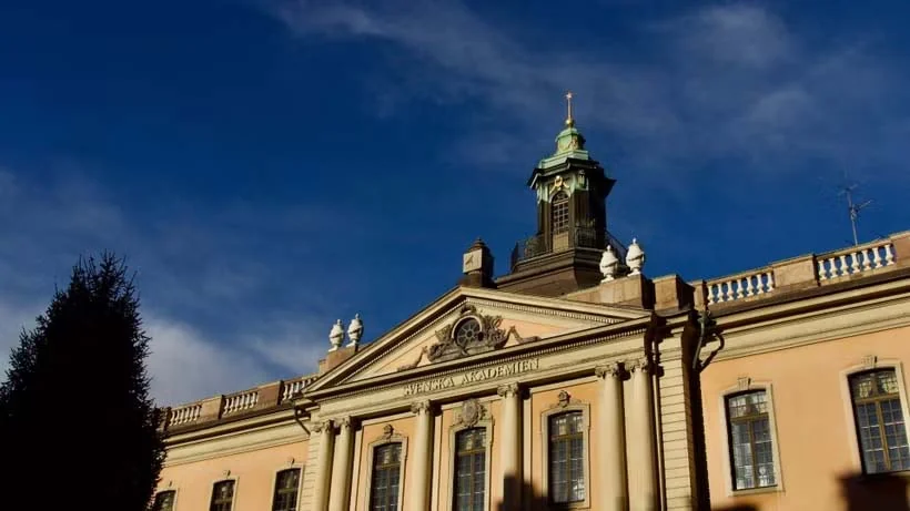Giải Nobel Hóa học 2026 vinh danh hai nhà khoa học Pháp và Nhật Bản