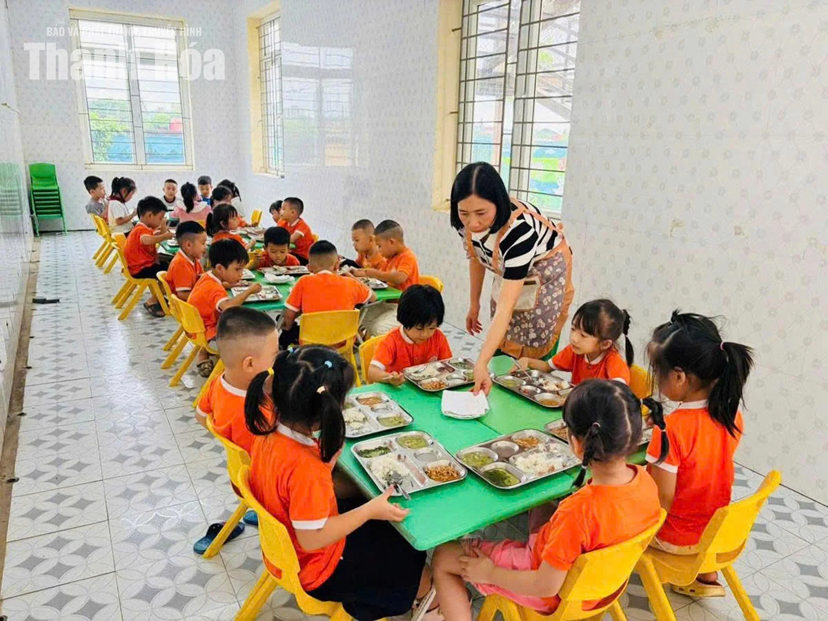 Để nâng cao chất lượng bữa ăn bán trú cho học sinh