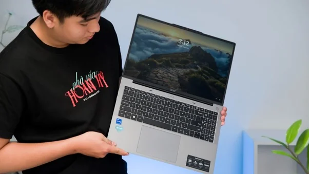 Acer Aspire Lite 16: Màn hình lớn gói gọn trong thiết kế thanh thoát