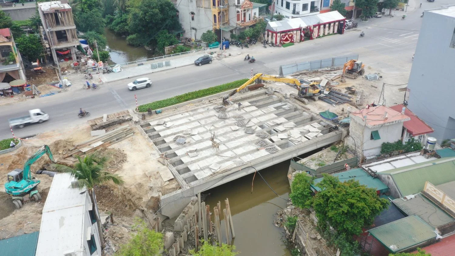 Kênh Nhà Lê - Dòng chảy nghìn năm tuổi đang bị... lãng quên
