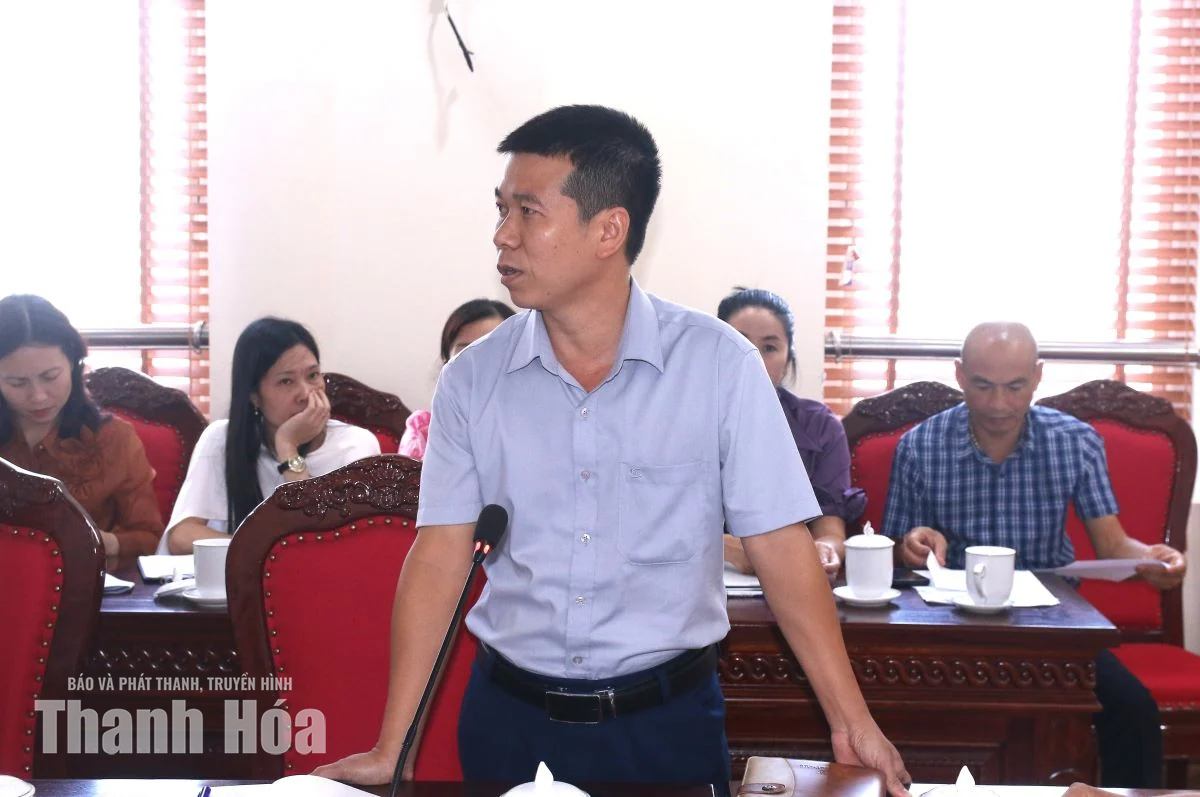 ĐBQH tiếp xúc cử tri chuyên đề góp ý vào dự thảo các dự án luật thuộc lĩnh vực văn hóa, xã hội