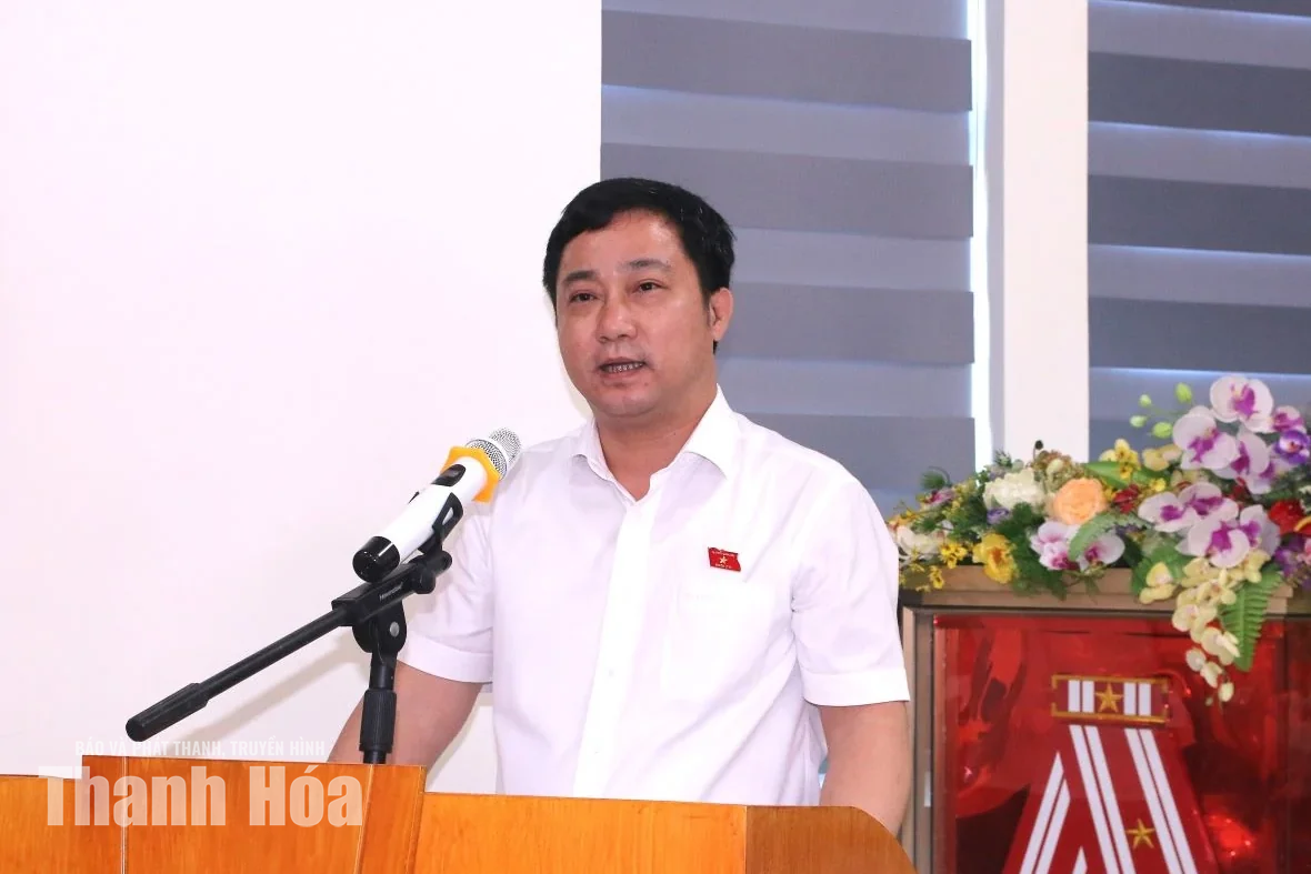 ĐBQH tiếp xúc cử tri góp ý các dự án luật thuộc lĩnh vực nội vụ