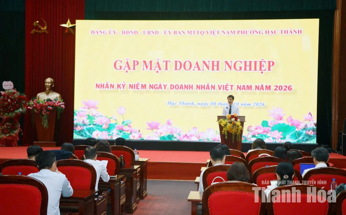 Gặp mặt, tôn vinh doanh nghiệp, doanh nhân tiêu biểu