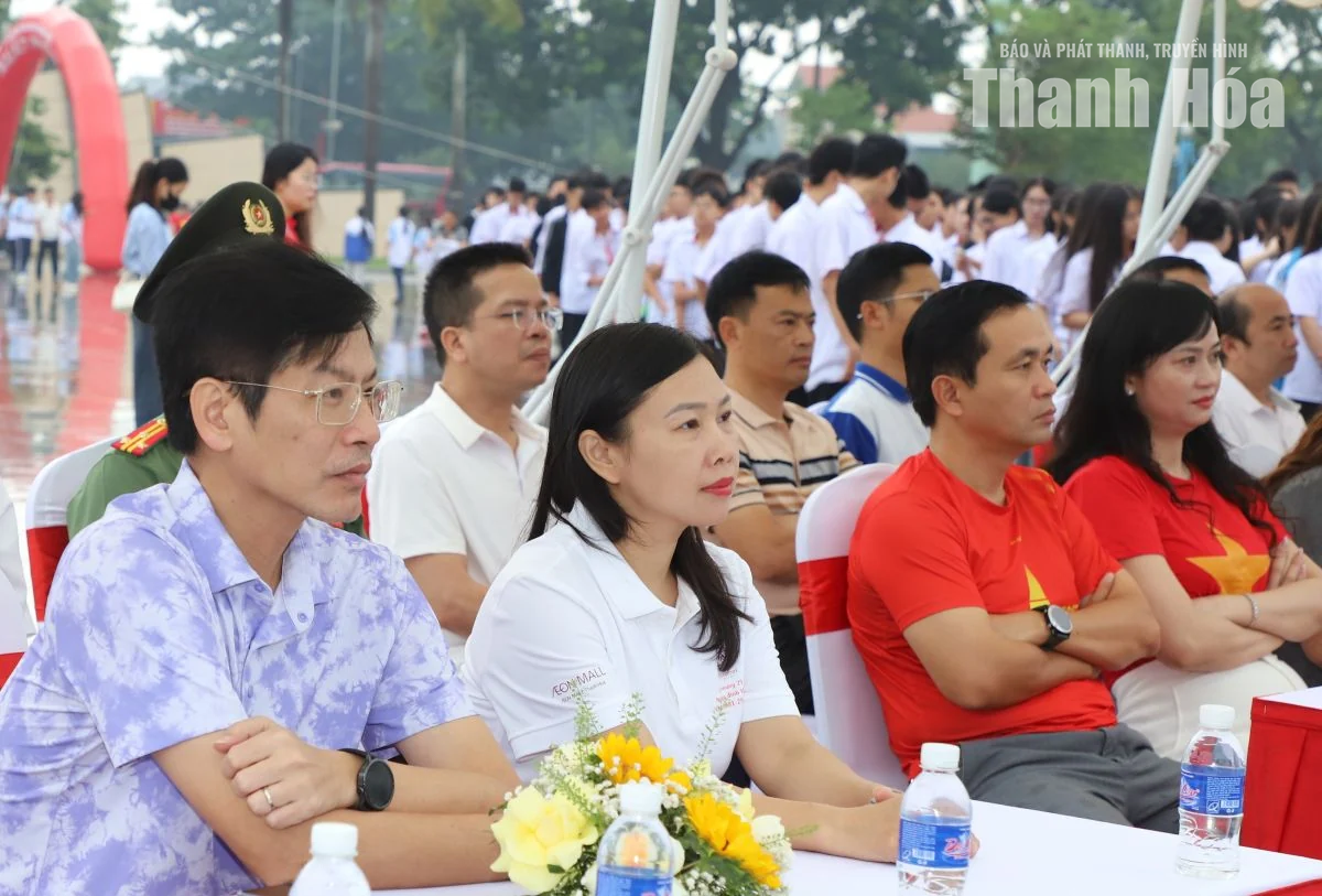Phát động Phong trào “Mỗi người dân lựa chọn ít nhất một môn thể thao phù hợp để tập luyện thường xuyên”