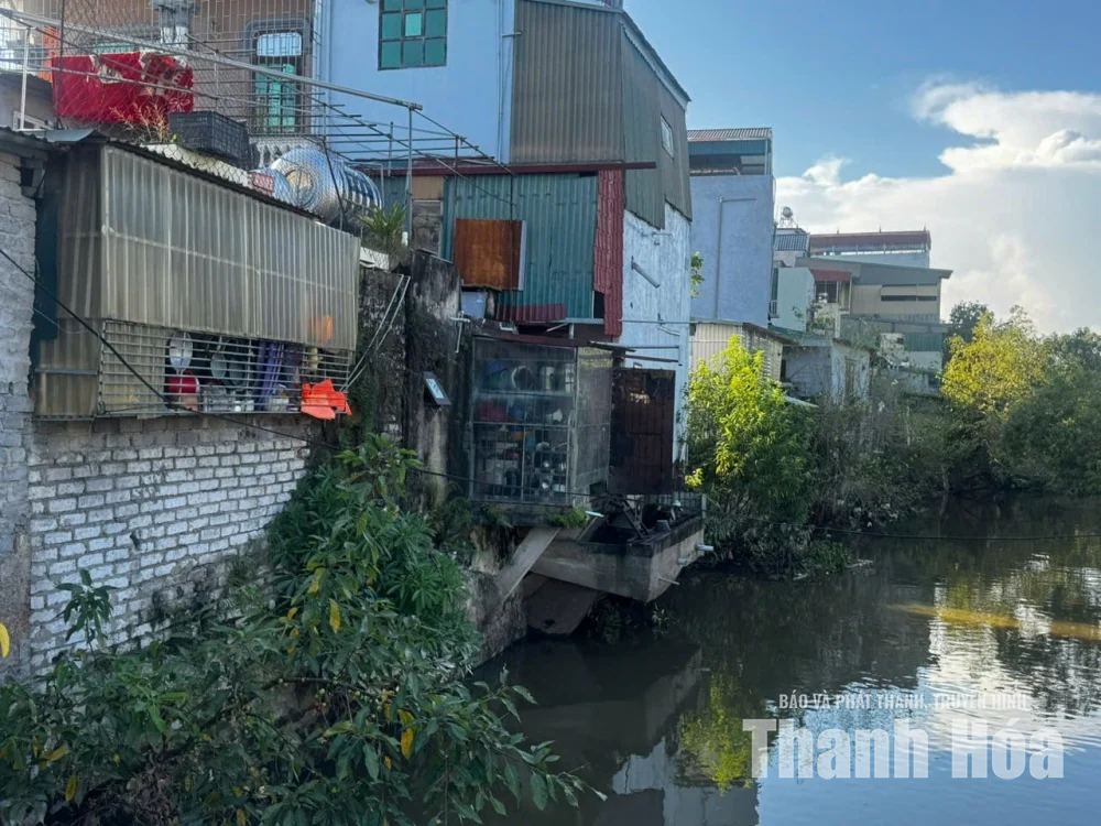Chậm xử lý vi phạm hành lang thoát lũ, công trình thủy lợi