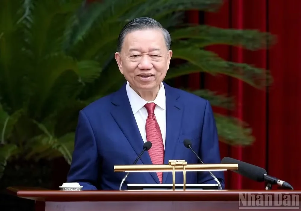 Nghị quyết Hội nghị lần thứ tư Ban Chấp hành Trung ương Đảng khóa XIV