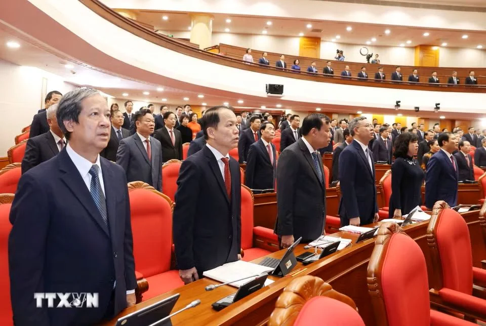 Khai mạc Hội nghị lần thứ Tư, Ban Chấp hành Trung ương Đảng khóa XIV