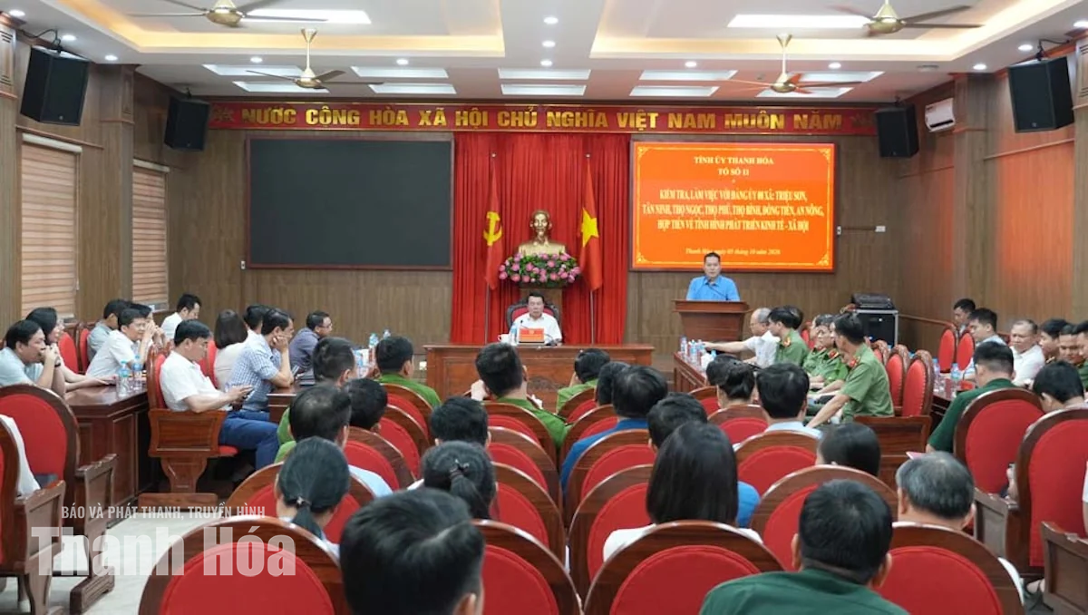Giám đốc Công an tỉnh làm việc với Đảng ủy 8 xã