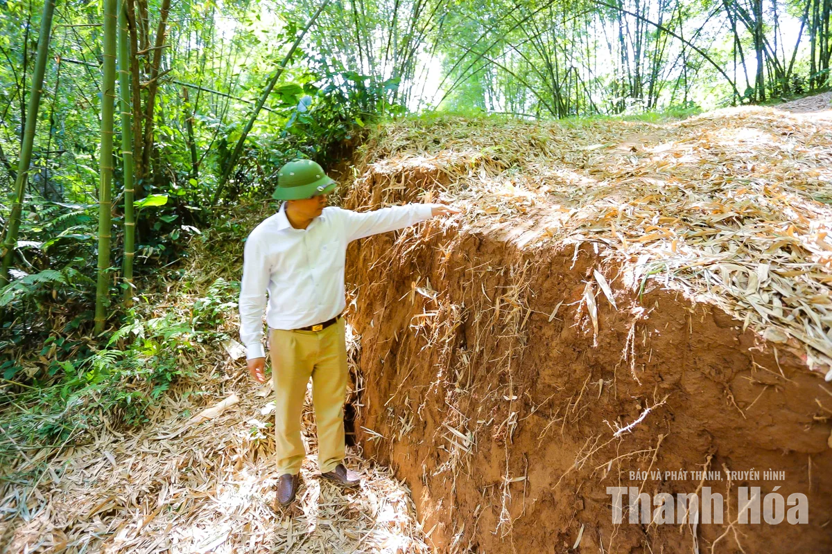 Toàn cảnh đồi Na Lo, Na Niêng nứt toác khiến 180 người dân chưa thể về nhà