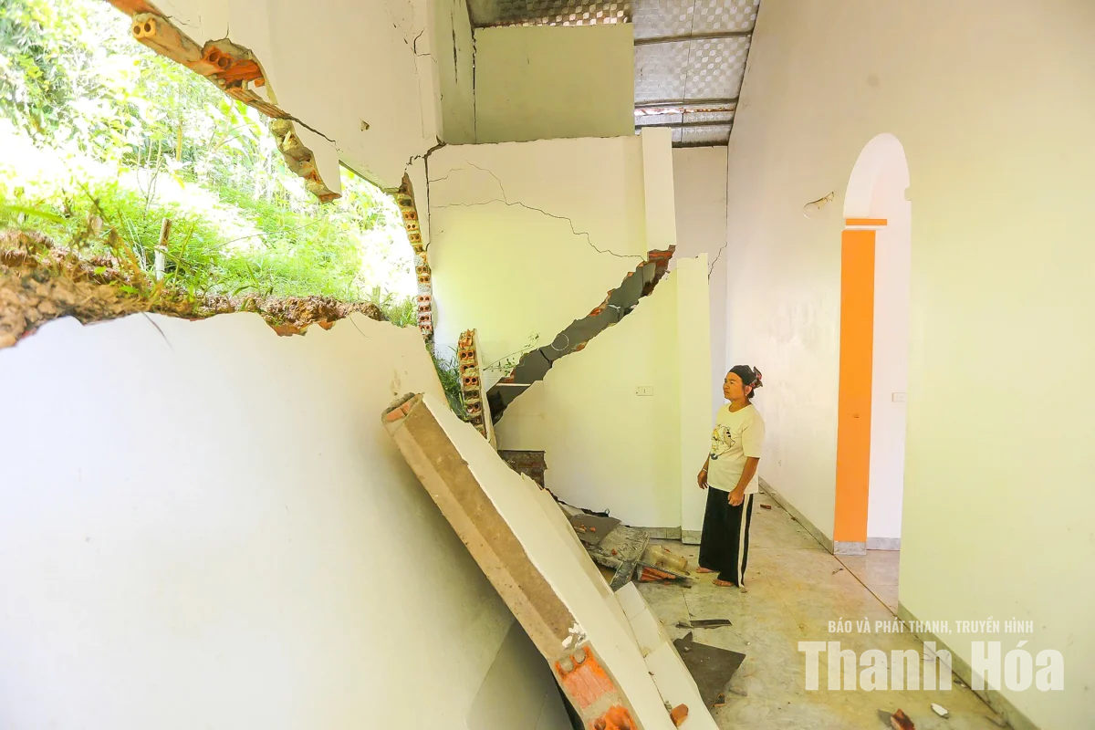 Toàn cảnh đồi Na Lo, Na Niêng nứt toác khiến 180 người dân chưa thể về nhà
