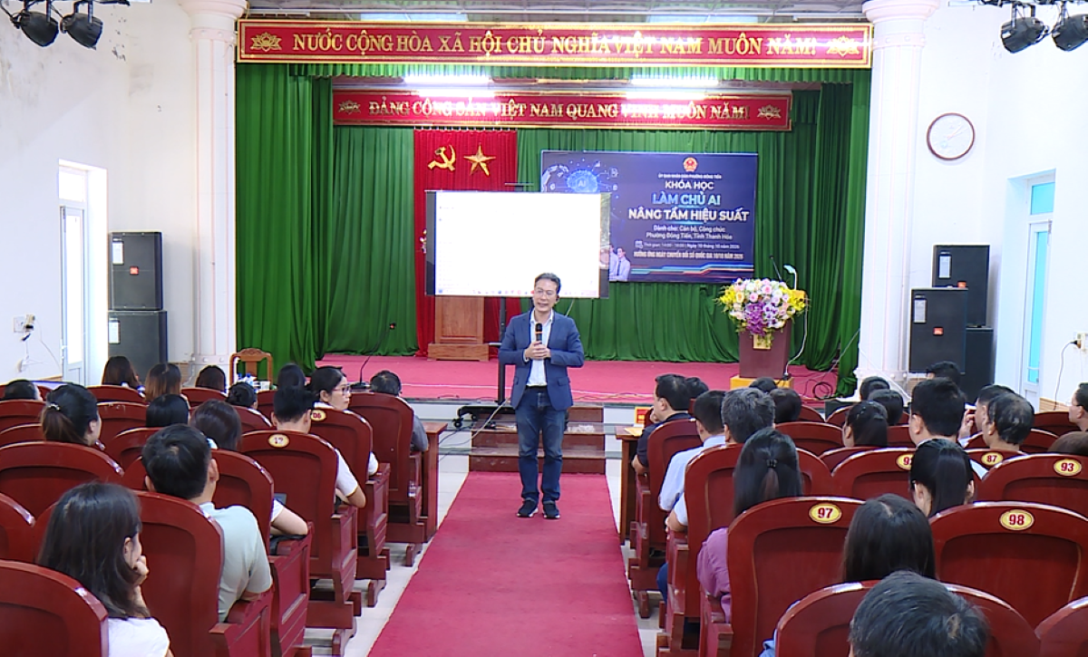 “Làm chủ trí tuệ nhân tạo - Nâng tầm hiệu suất” cho cán bộ, công chức phường Đông Tiến