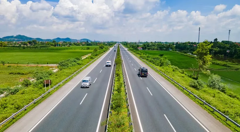Điều chỉnh giảm tốc độ tối đa trên cao tốc Cầu Giẽ-Ninh Bình xuống 100 km/giờ