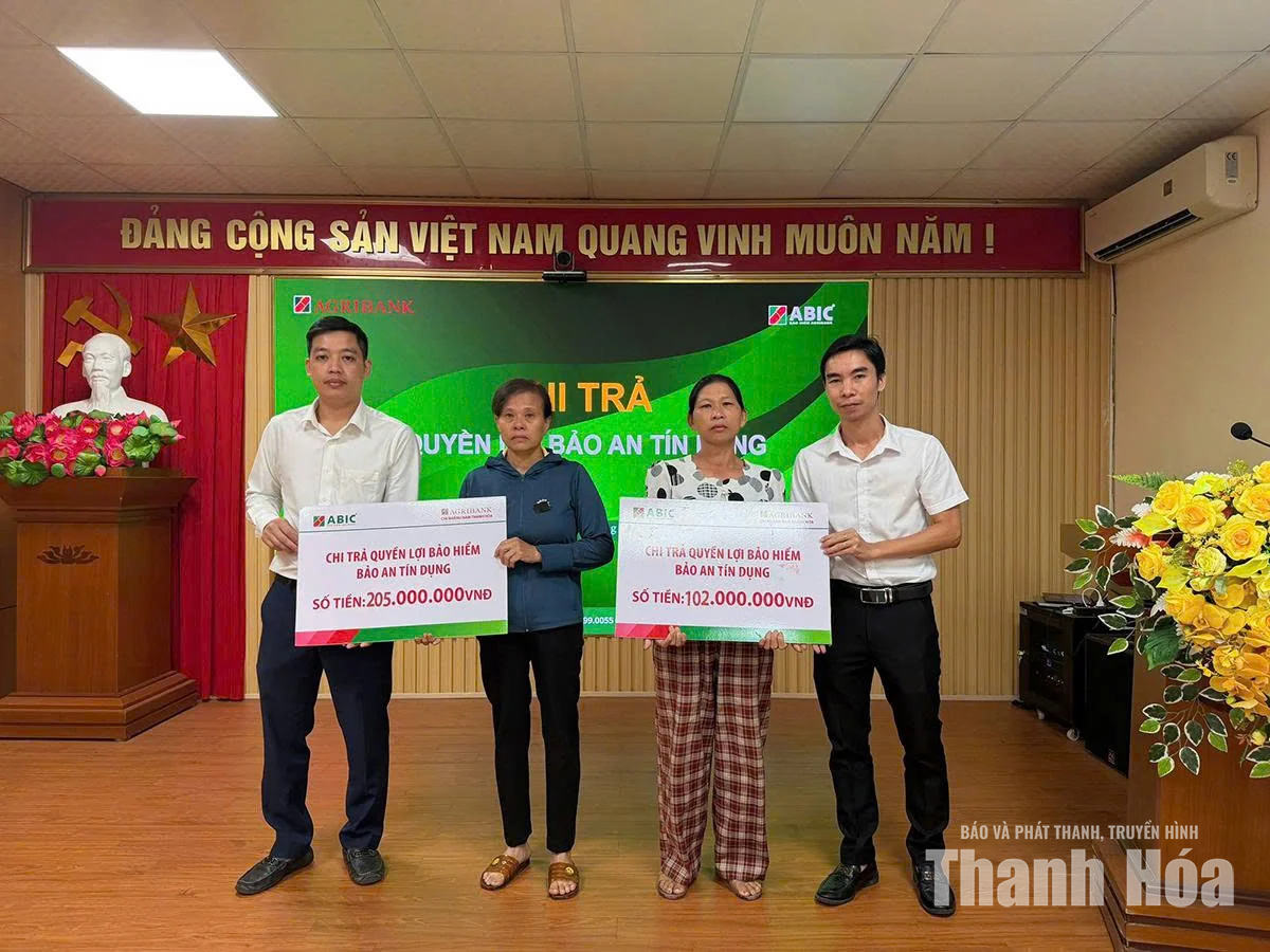 Đồng hành, bảo vệ khách hàng vay vốn
