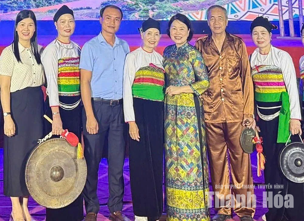 Những đóa hoa vùng cao lan tỏa bản sắc văn hóa dân tộc