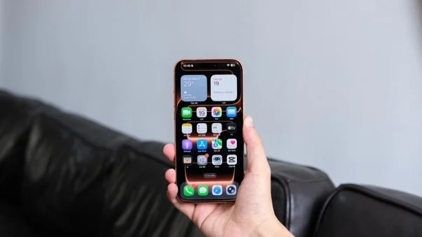 iPhone 18 Pro thách thức iPhone 17 Pro Max: Sức mạnh A20 Pro bứt phá cùng thiết kế nhỏ gọn