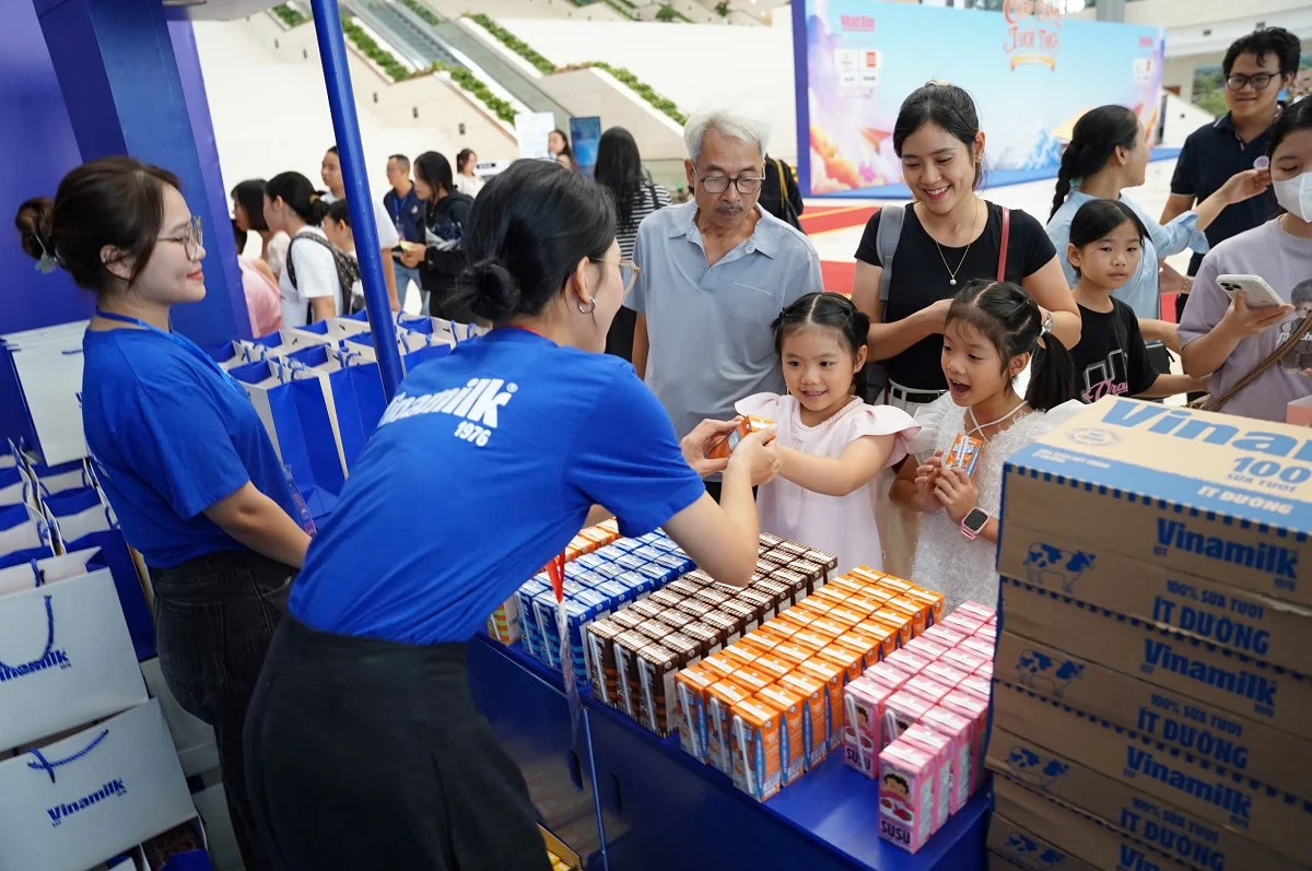 Vinamilk cùng 48.000 sản phẩm dinh dưỡng “chắp cánh” những ước mơ tuổi thơ