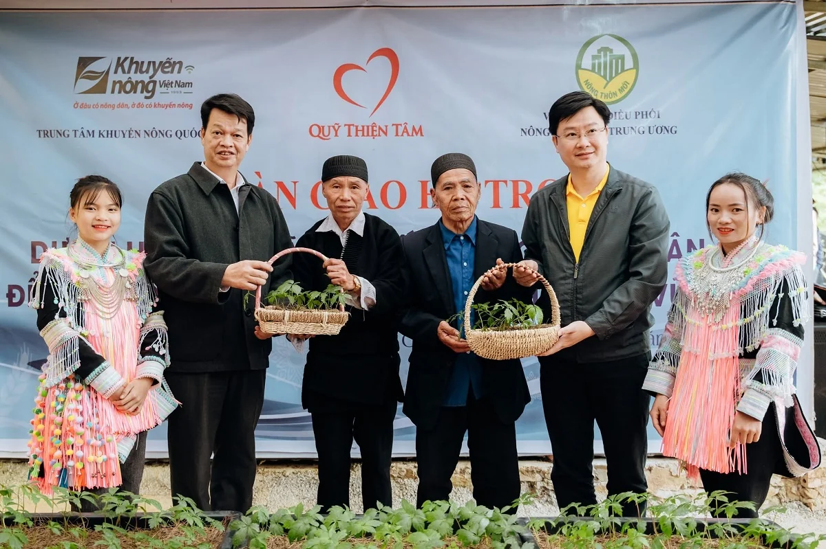 Nhà đồng sáng lập quỹ từ thiện 46 nghìn tỷ, giúp đỡ 10 triệu người nói gì về “hành thiện”?