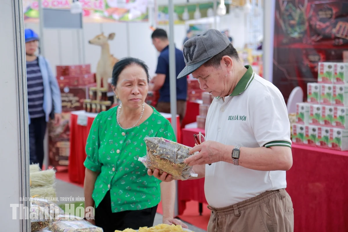 Sẵn sàng khai mạc Hội chợ triển lãm hàng công nghiệp nông thôn tiêu biểu năm 2026