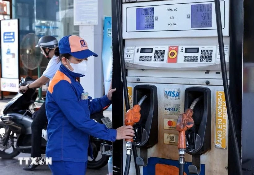 Đề xuất doanh nghiệp xăng dầu báo giá mới trước 30 phút, dừng Quỹ bình ổn từ năm 2027