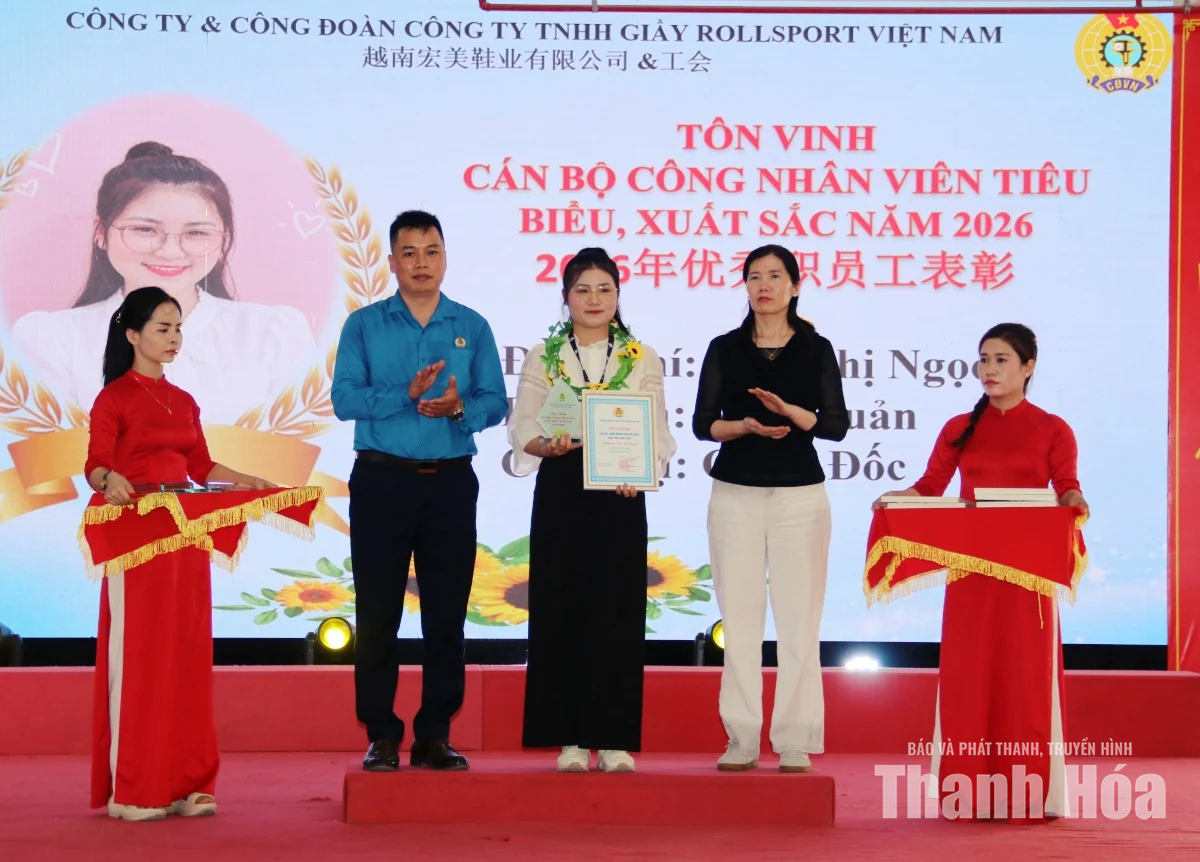 Công đoàn Công ty TNHH Giầy Rollsport Việt Nam tôn vinh cán bộ, công nhân viên tiêu biểu