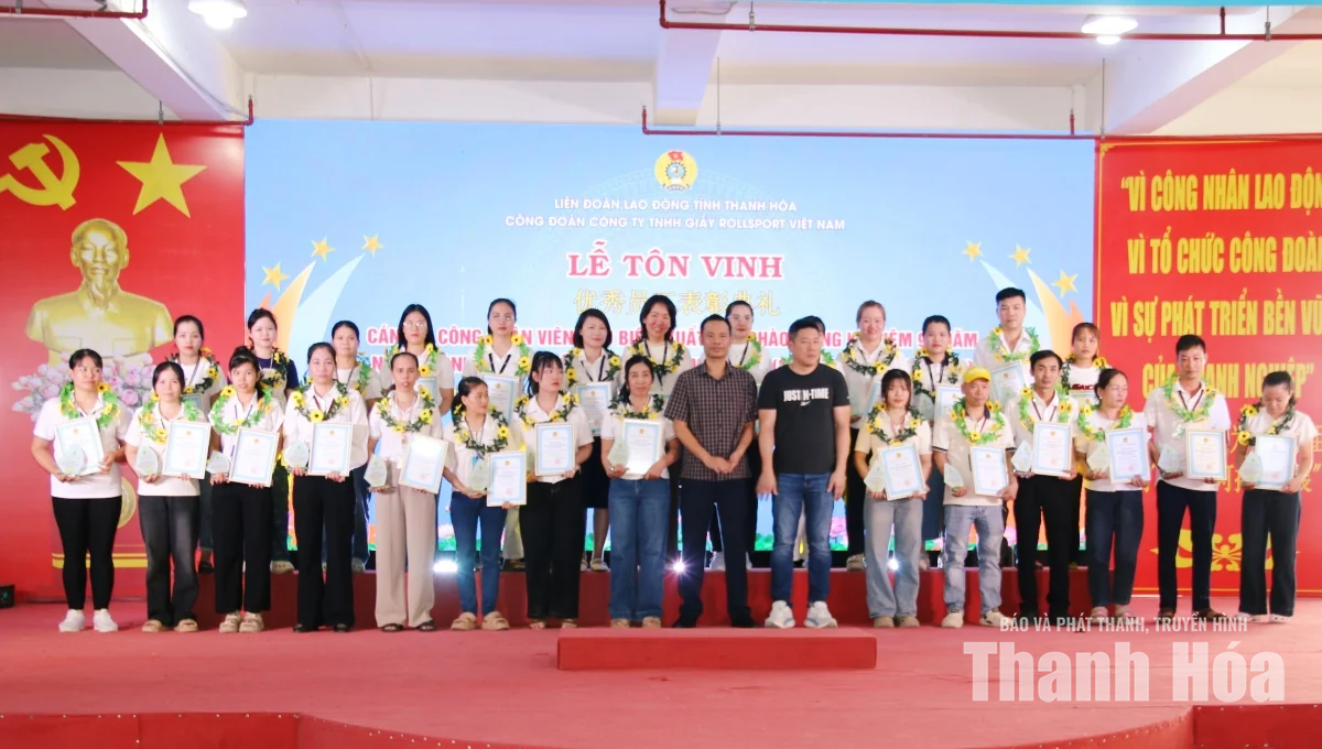 Công đoàn Công ty TNHH Giầy Rollsport Việt Nam tôn vinh cán bộ, công nhân viên tiêu biểu