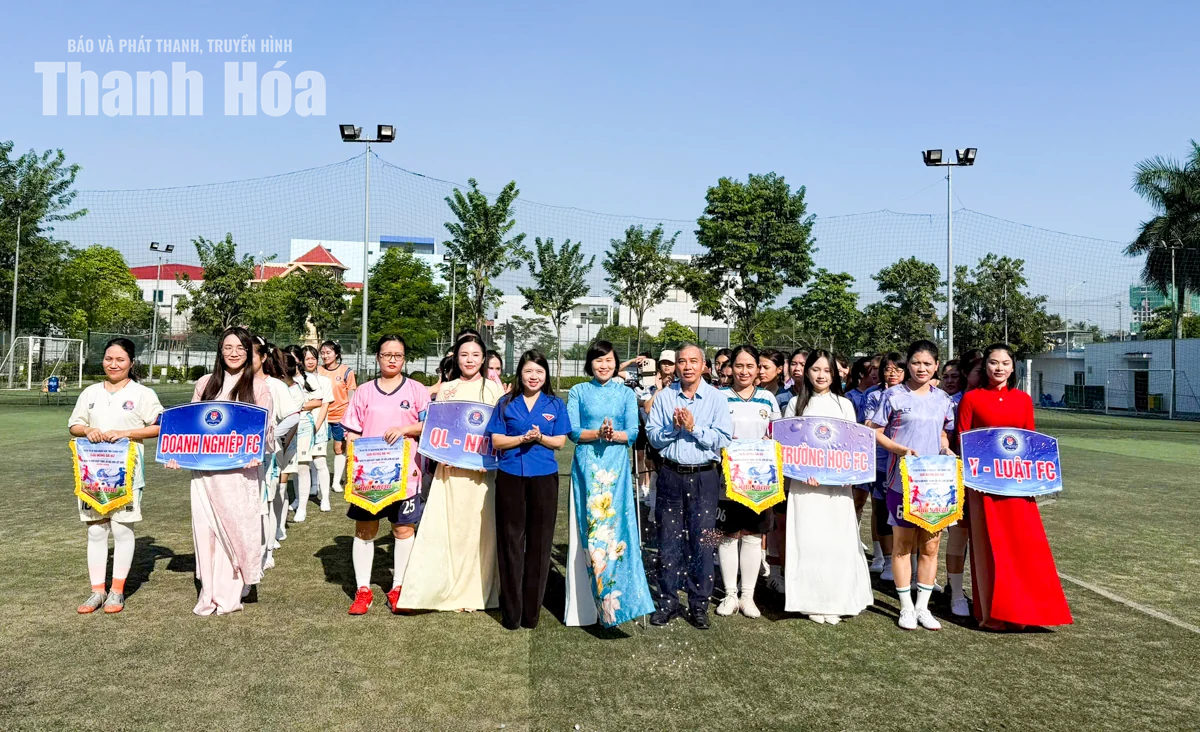 Sôi nổi Giải bóng đá nữ Đoàn UBND tỉnh năm 2026