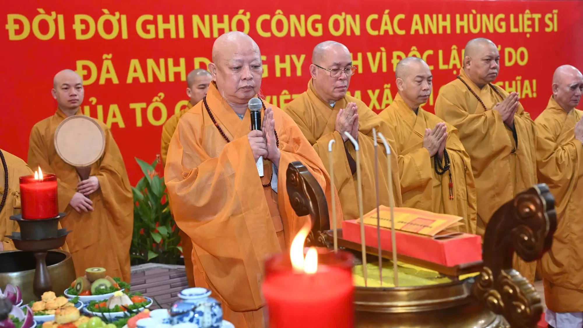 Thành kính cầu nguyện, tri ân các Anh hùng liệt sĩ