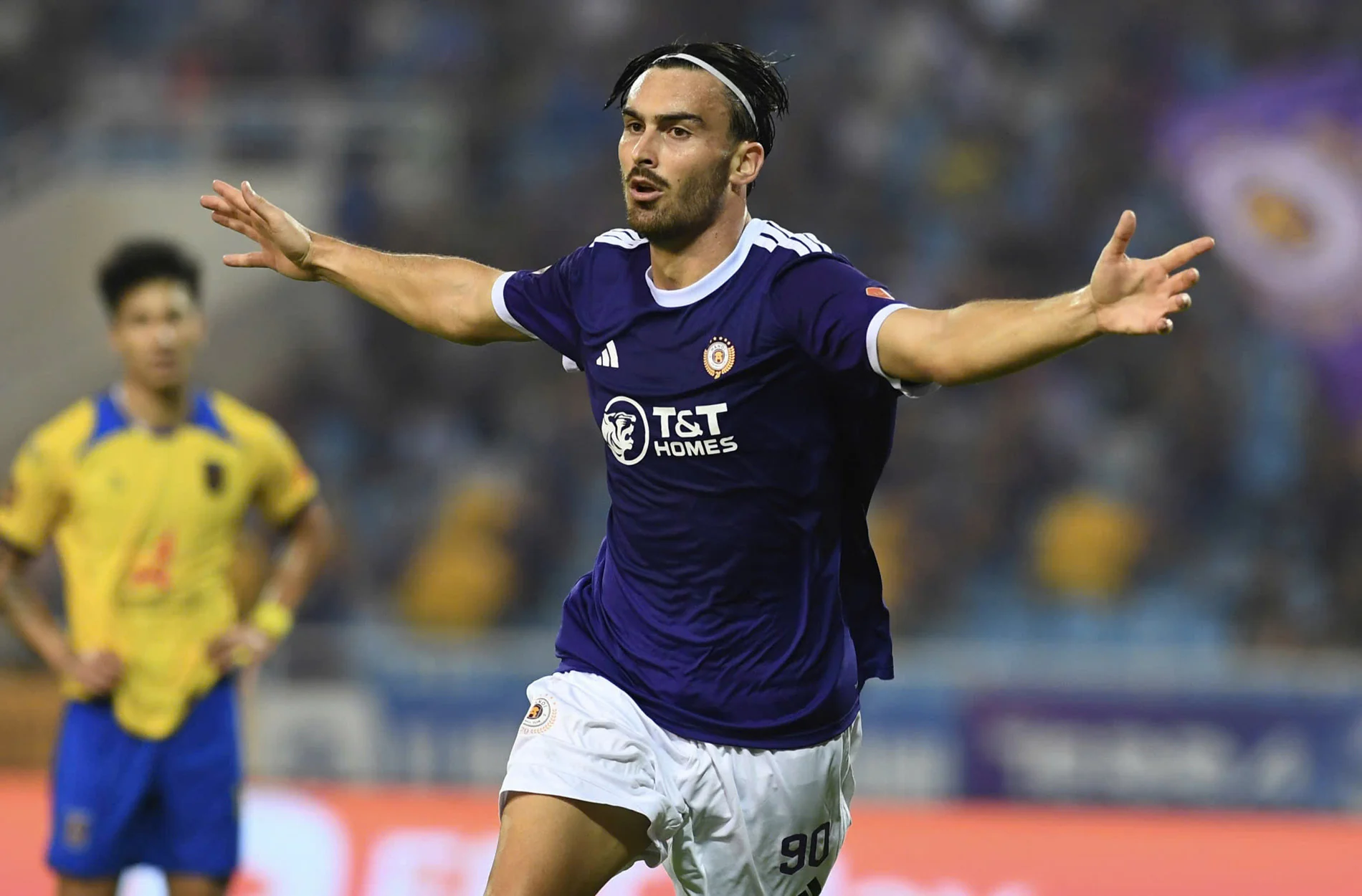 Đội tuyển Việt Nam có cơ hội đấu giao hữu đỉnh cao với Nhật Bản; Man City nhấn chìm Liverpool tại Anfield