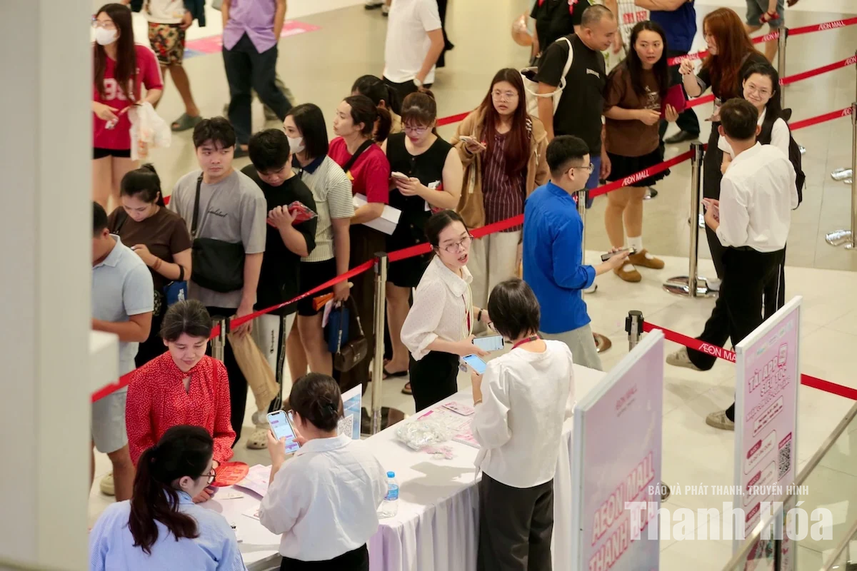 Người dân nô nức trải nghiệm AEON MALL Thanh Hóa ngày đầu mở cửa