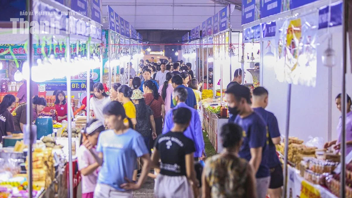Lan tỏa sắc màu sản phẩm vùng miền