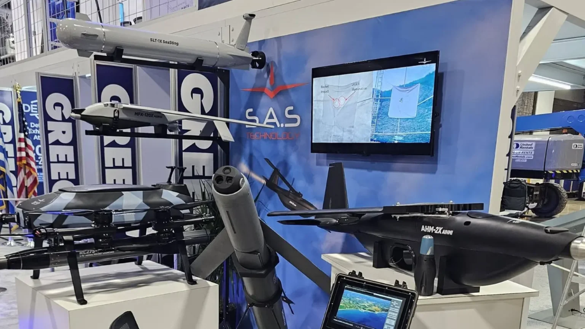 Mỹ trình làng loạt vũ khí mới đối phó tên lửa và UAV