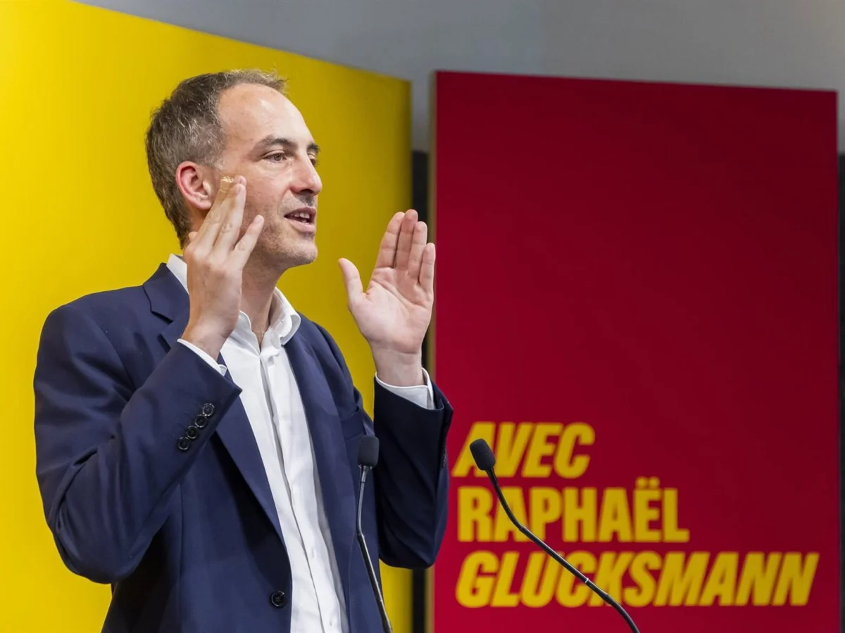 Pháp: Ông Raphaël Glucksmann giành chiến thắng áp đảo tại vòng một bầu cử sơ bộ của phe dân chủ xã hội