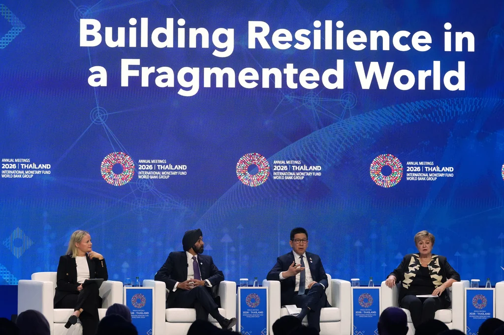 IMF và WB cảnh báo nợ công gia tăng, AI làm gia tăng khoảng cách tăng trưởng