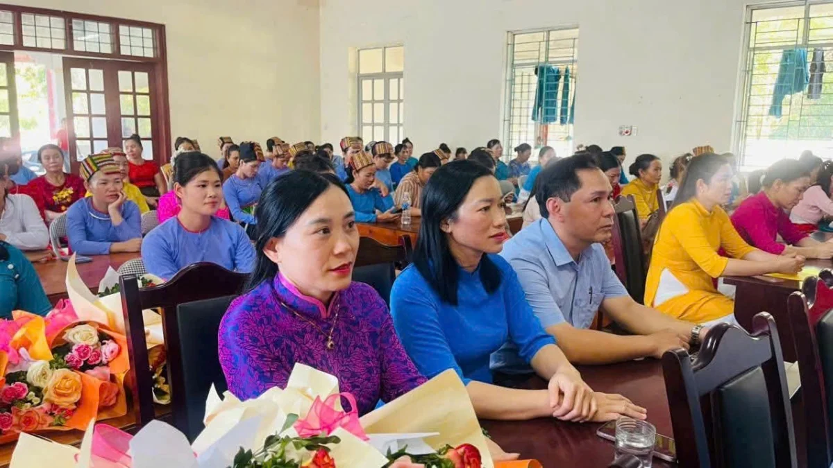 Triển khai “Tháng lắng nghe phụ nữ nói”
