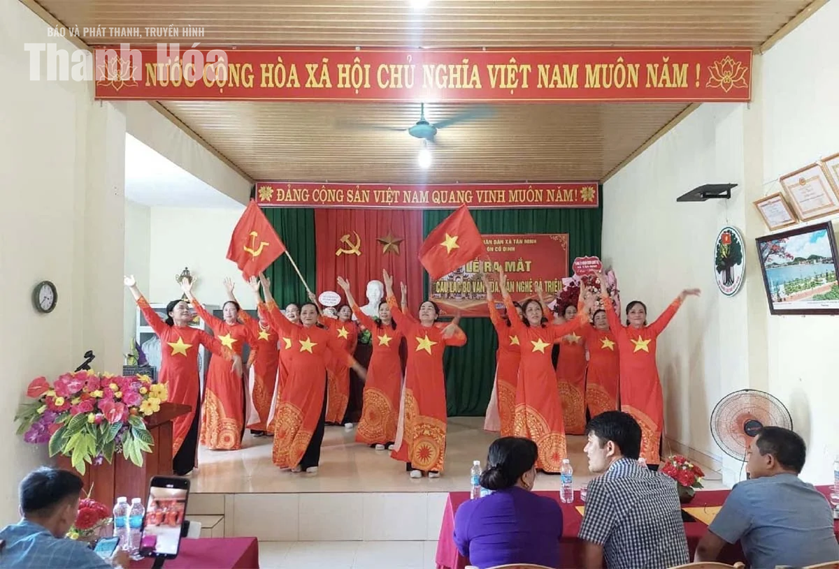 Lấy người dân làm trung tâm xây dựng đời sống văn hóa