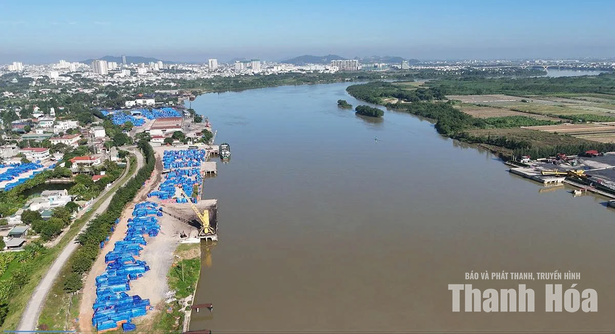 Rộng mở không gian cho nghề đóng tàu