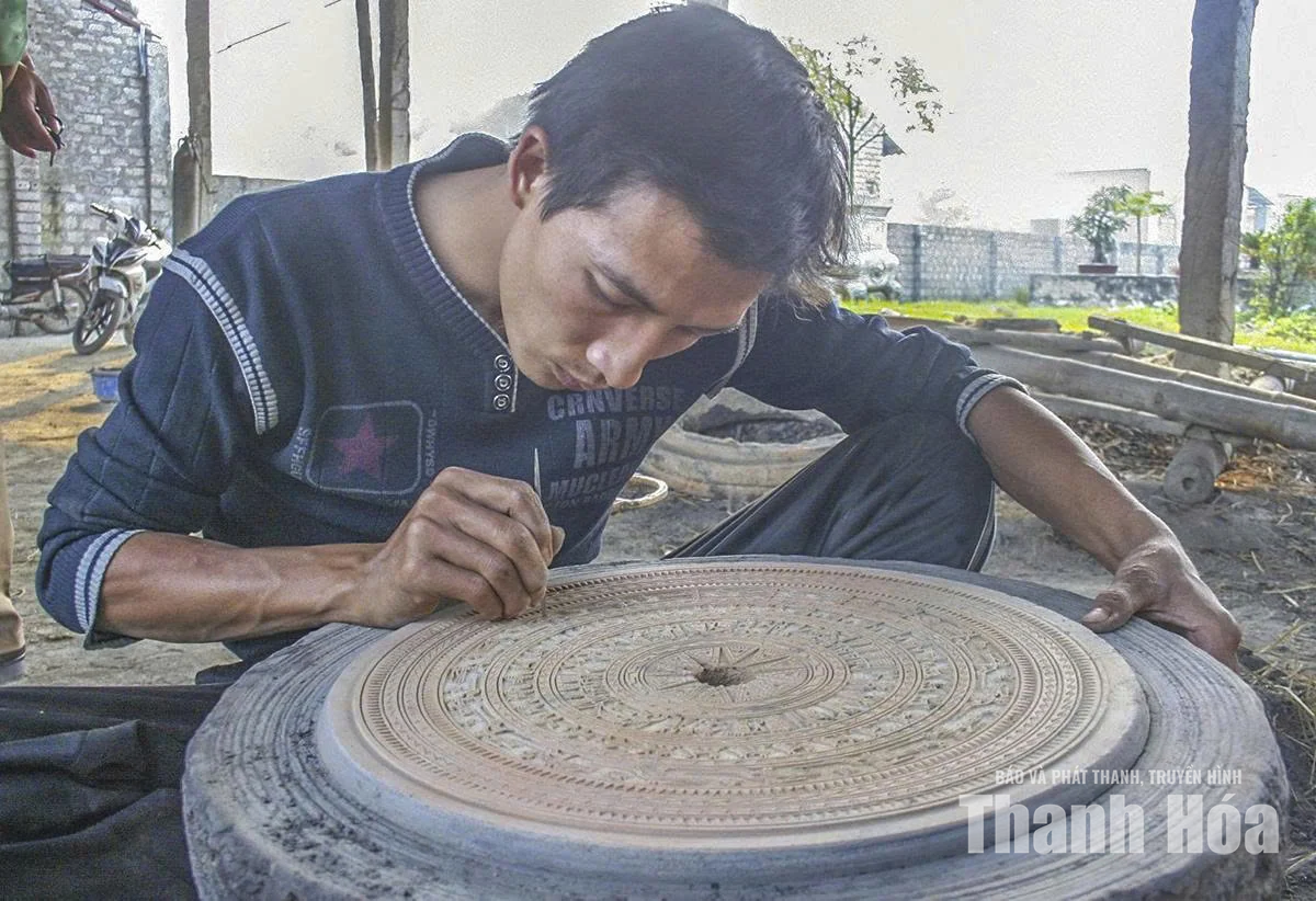 Giữ hồn nghề truyền thống trong dòng chảy số