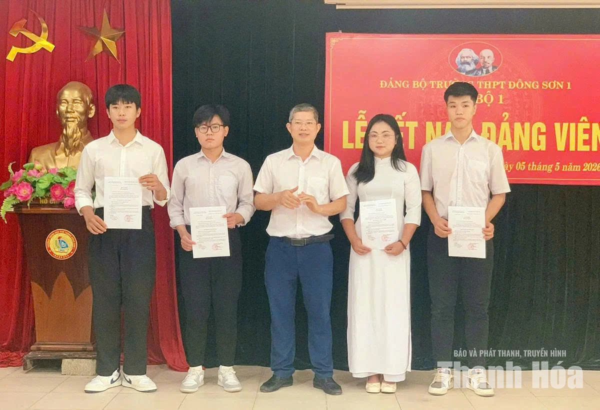 Ươm những “hạt giống đỏ”&nbsp;ở phường Đông Sơn