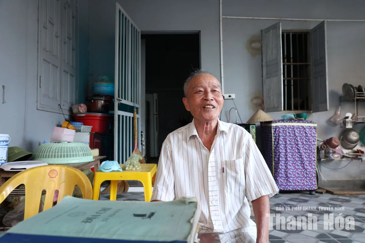 Hoa trên sóng Lạch Bạng (Bài 2): Thành viên nữ duy nhất của Đội công binh cảm tử rà phá bom mìn