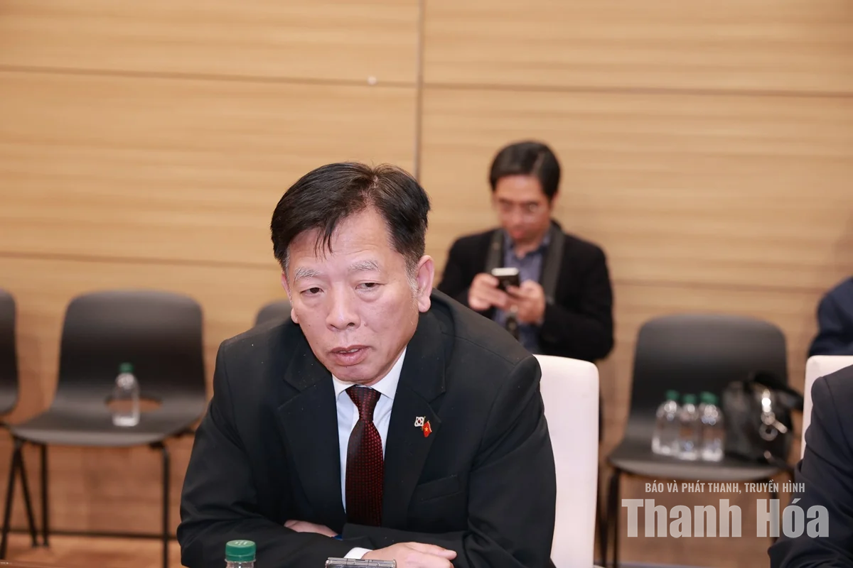 Đoàn công tác tỉnh Thanh Hóa làm việc với Đại sứ quán Việt Nam và Hội đồng hương Thanh Hóa tại Hàn Quốc