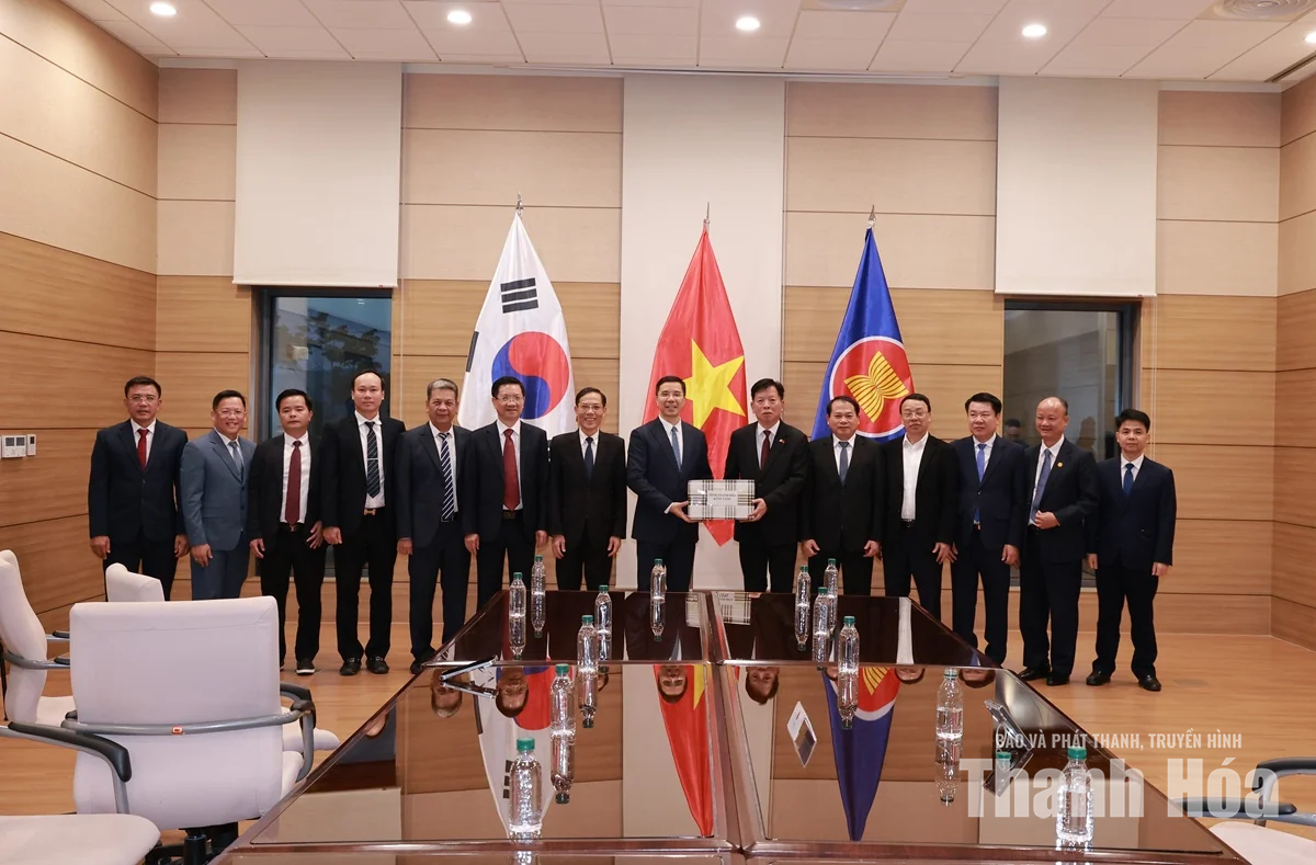 Đoàn công tác tỉnh Thanh Hóa làm việc với Đại sứ quán Việt Nam và Hội đồng hương Thanh Hóa tại Hàn Quốc