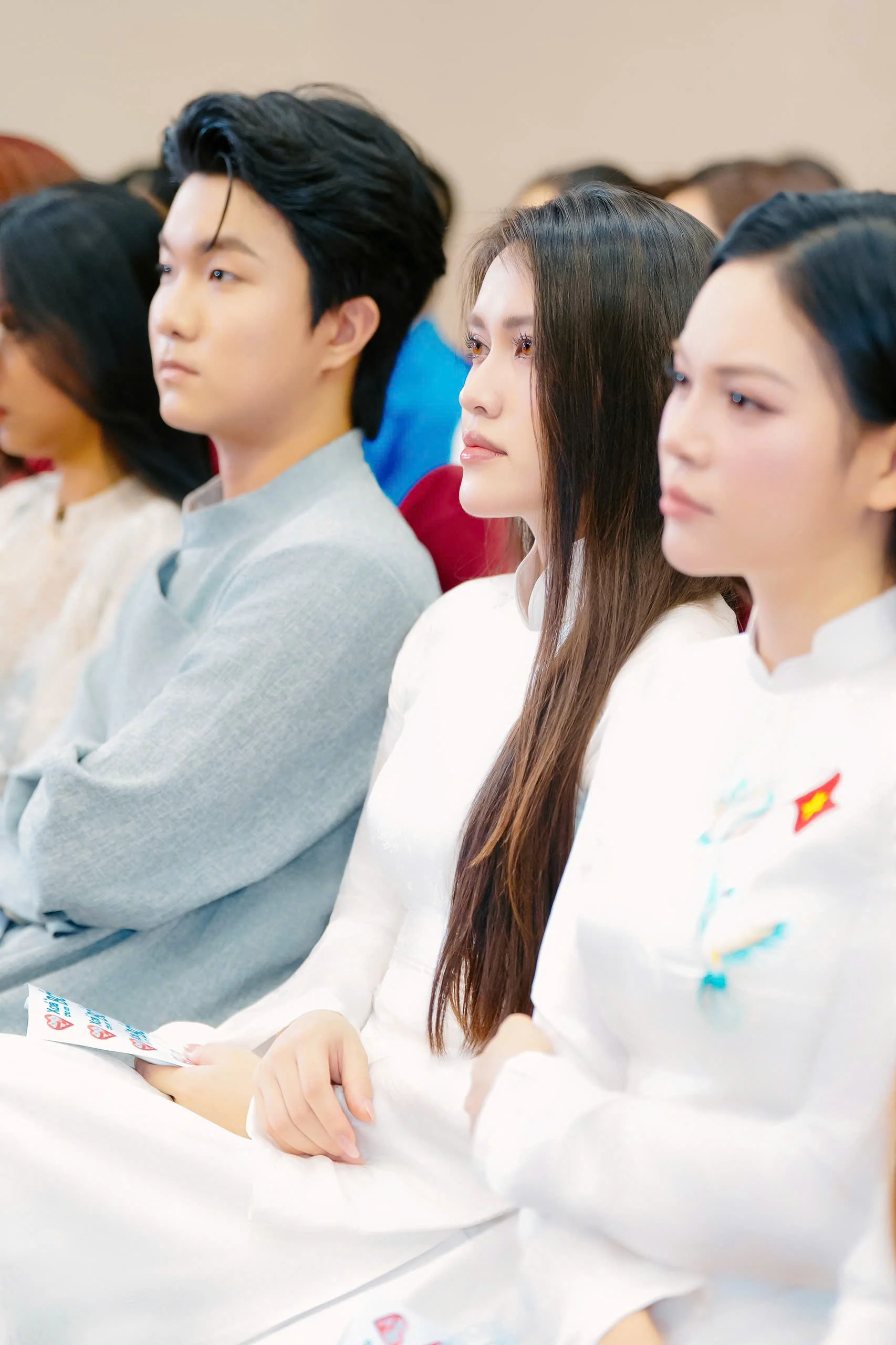 Top 12 Sao Mai 2026 lan tỏa yêu thương qua chương trình “Xóa bớt cho em”