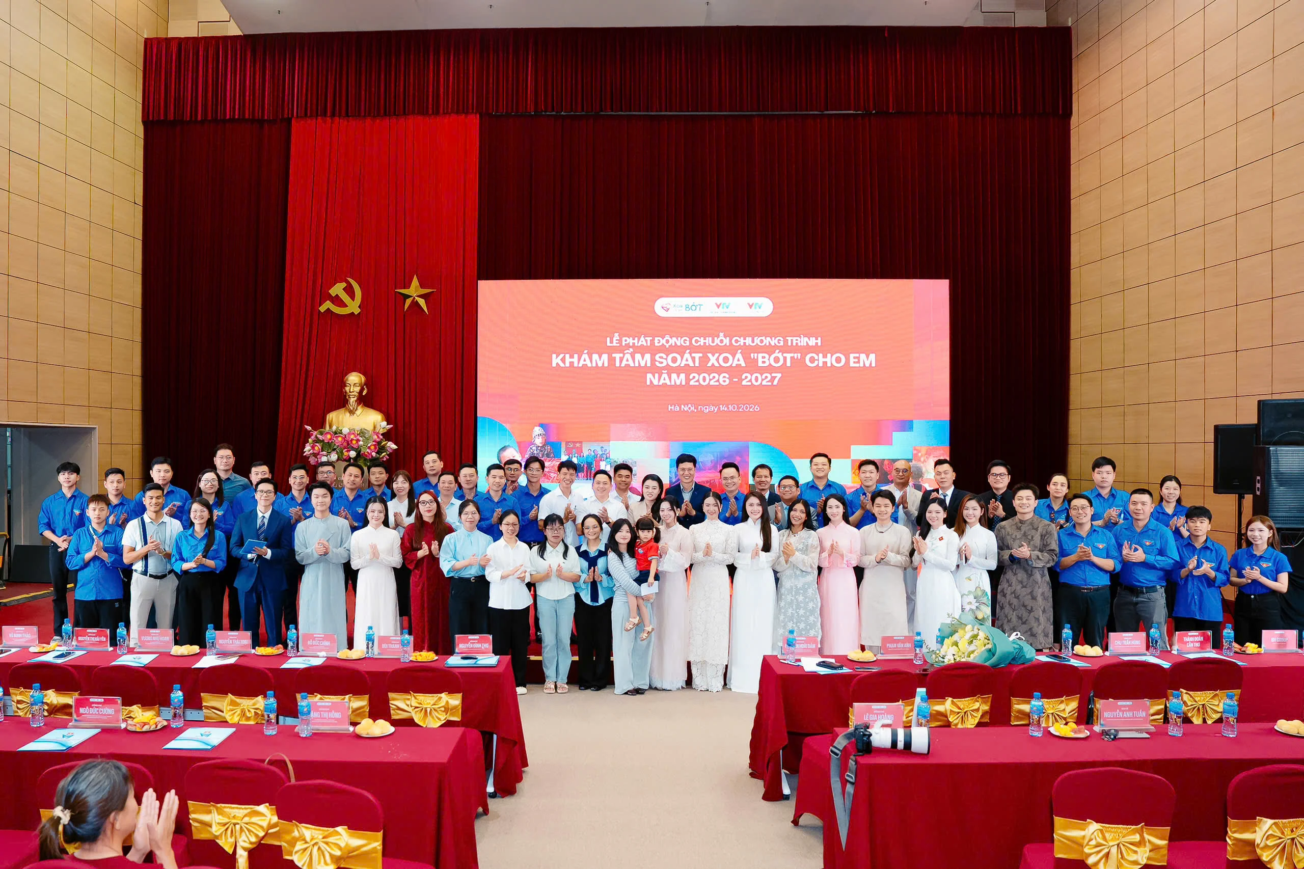 Top 12 Sao Mai 2026 lan tỏa yêu thương qua chương trình “Xóa bớt cho em”