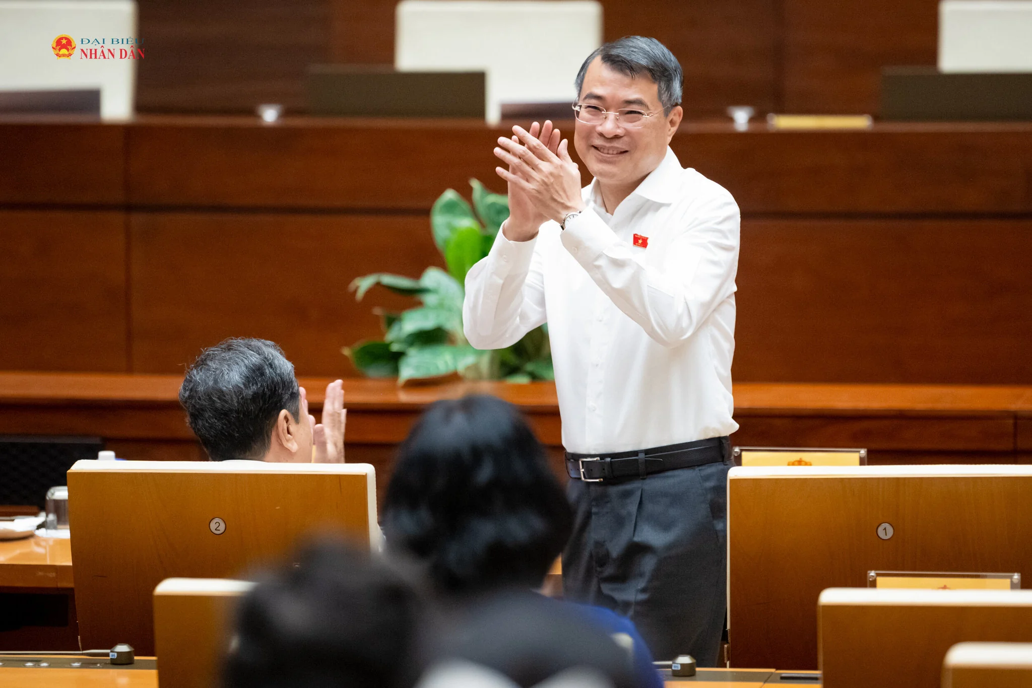 Thủ tướng Lê Minh Hưng và Chủ tịch Quốc hội Trần Thanh Mẫn gặp mặt nữ đại biểu Quốc hội